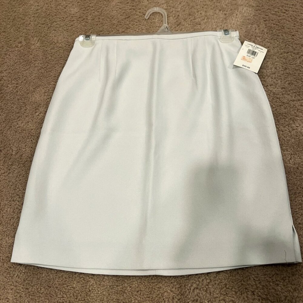 Lord & Taylor: Pale Blue Pencil Skirt - Size 12P